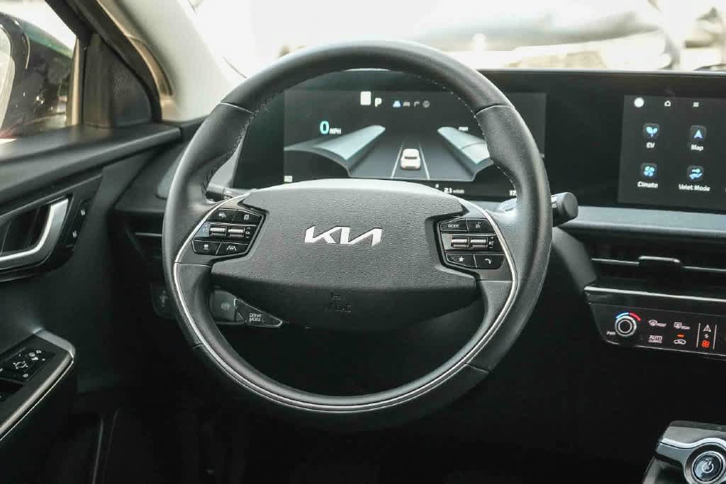 Certified 2024 Kia EV6 Light RWD image 15
