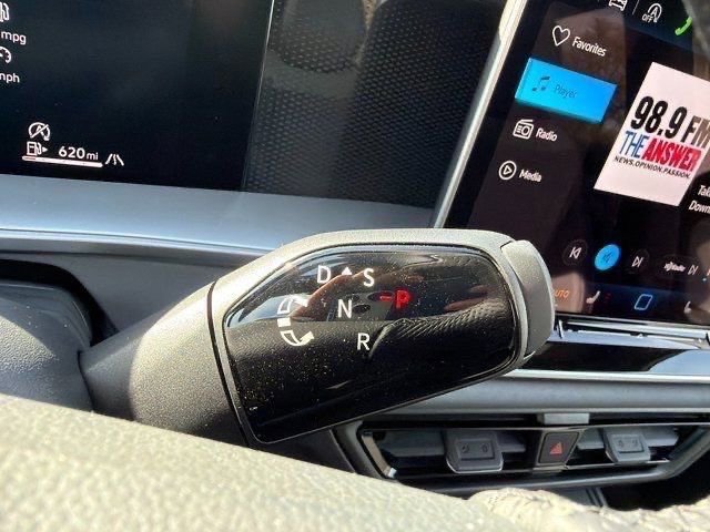 New 2026 Volkswagen Tiguan SE R-Line image 28