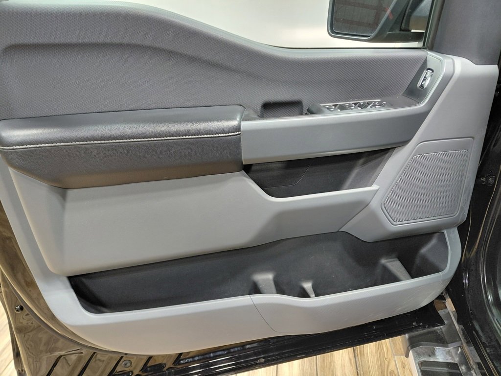 Used 2023 Ford F150 XLT w/ XTR Package image 31