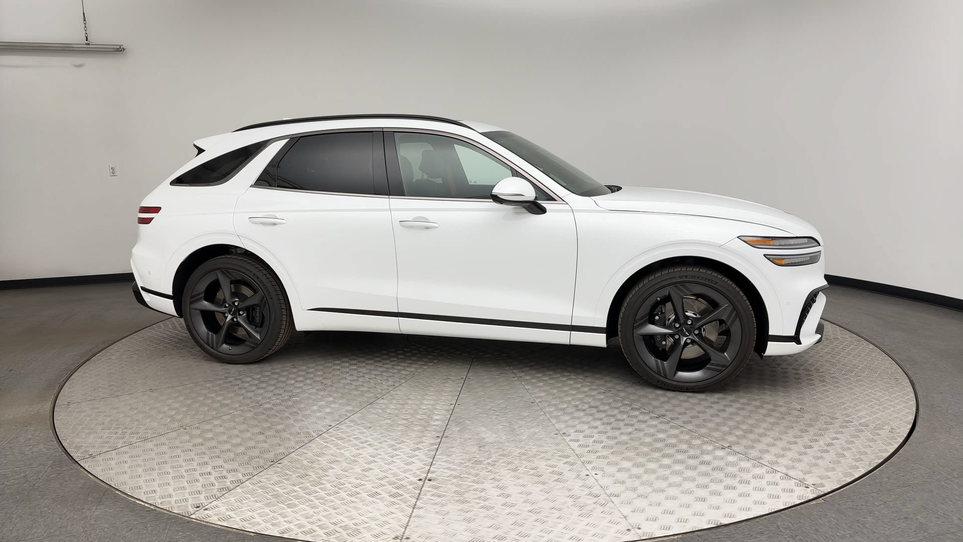 Certified 2026 Genesis GV70 3.5T Sport Prestige AWD/4WD image 9