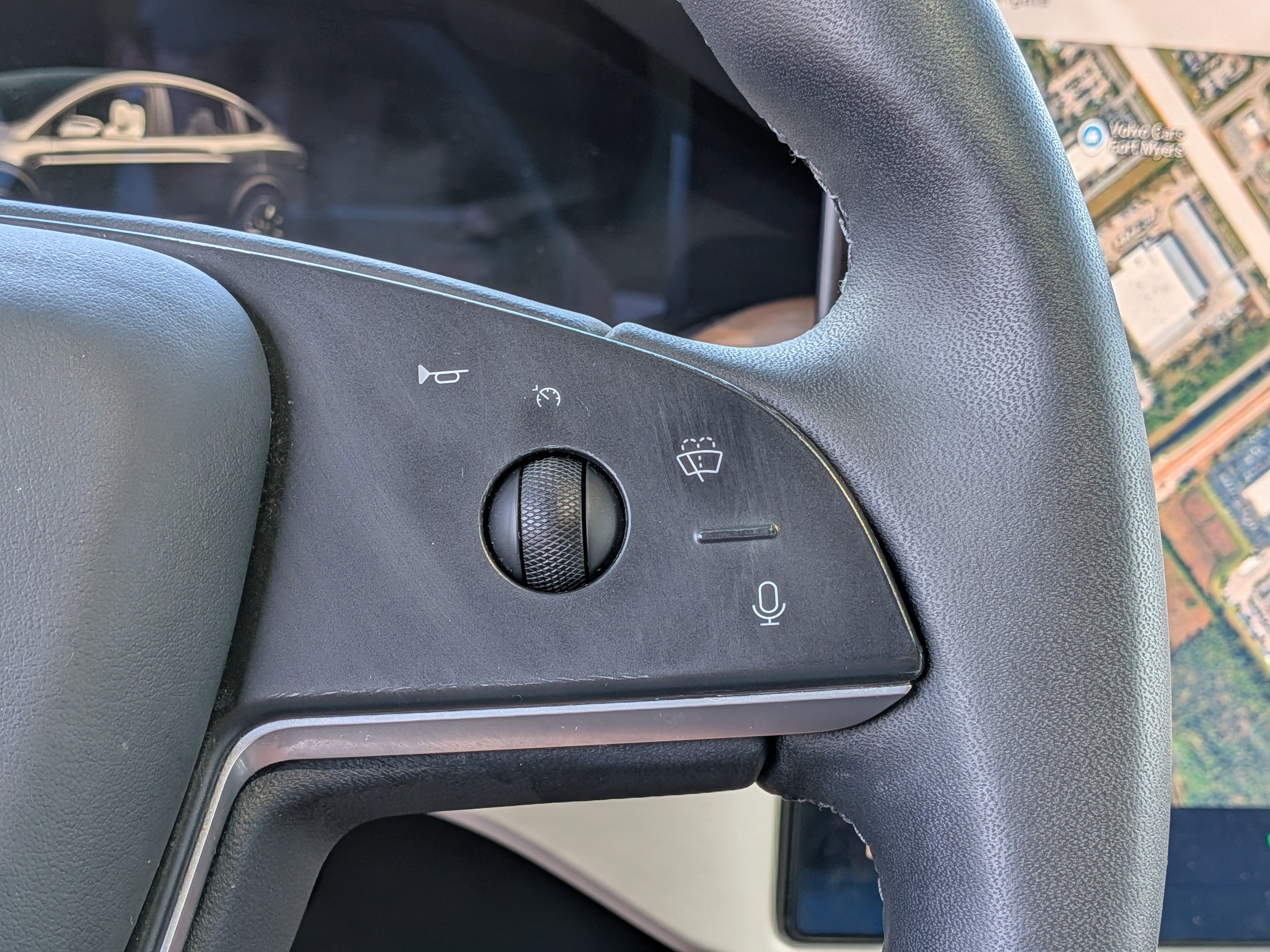 Used 2023 Tesla Model X image 28