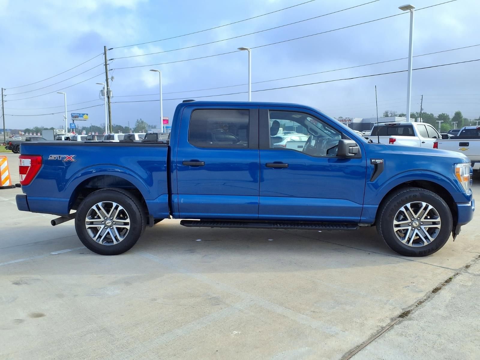 Used 2022 Ford F150 XL w/ STX Appearance Package RWD image 5