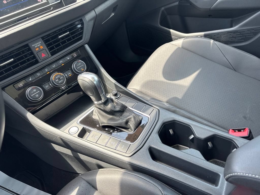 Used 2019 Volkswagen Jetta SE FWD image 19