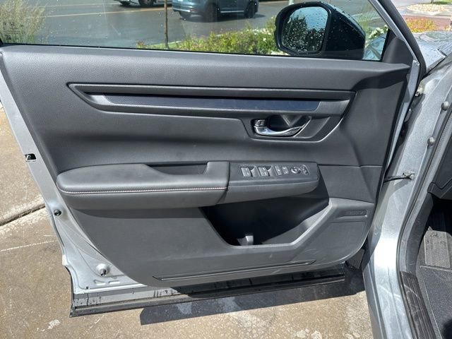 Used 2025 Honda CR-V Sport image 14