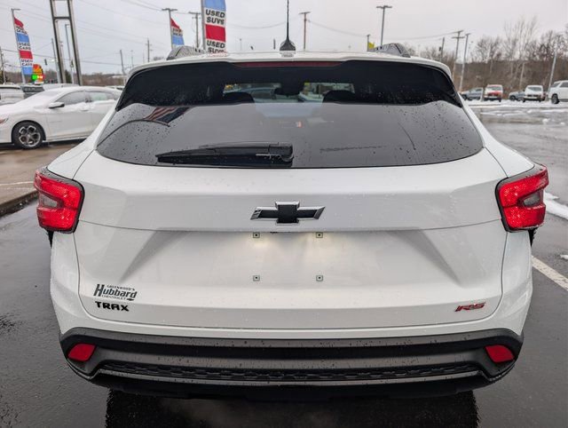 Used 2024 Chevrolet Trax RS w/ Driver Confidence Package image 4