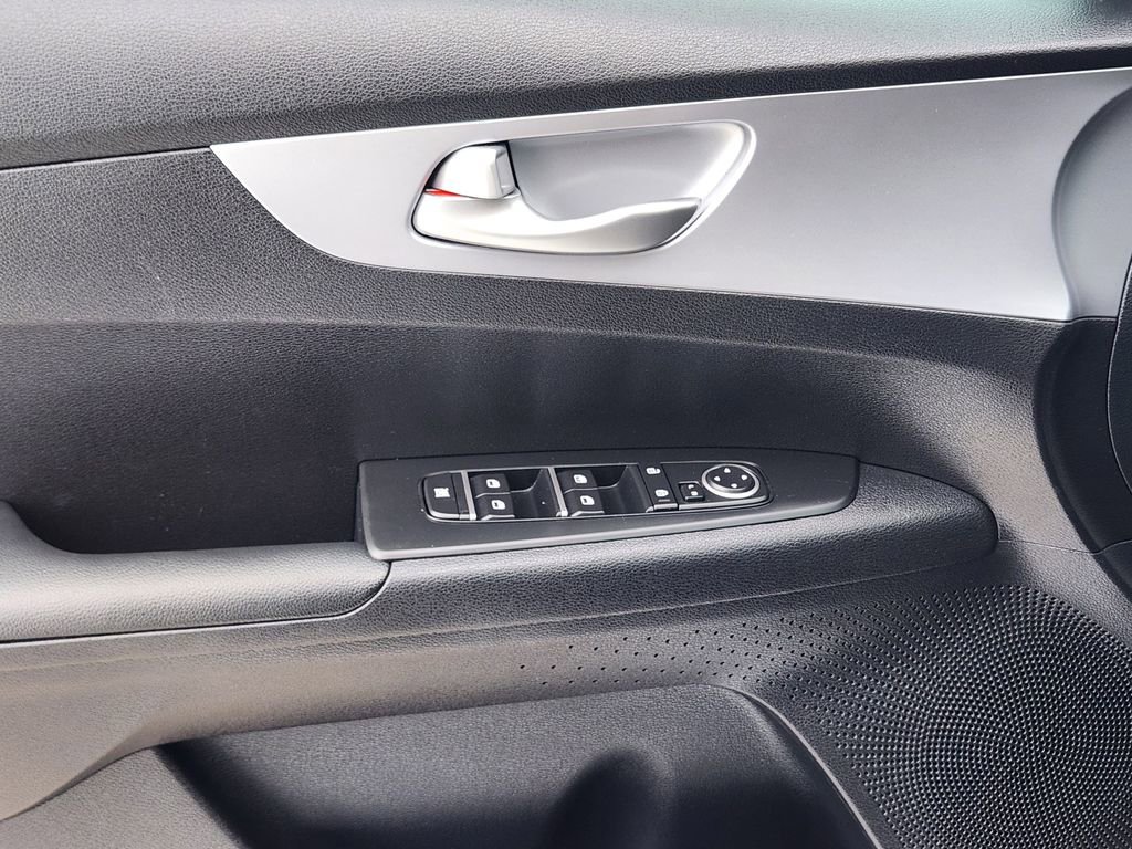 Certified 2024 Kia Forte LX image 22