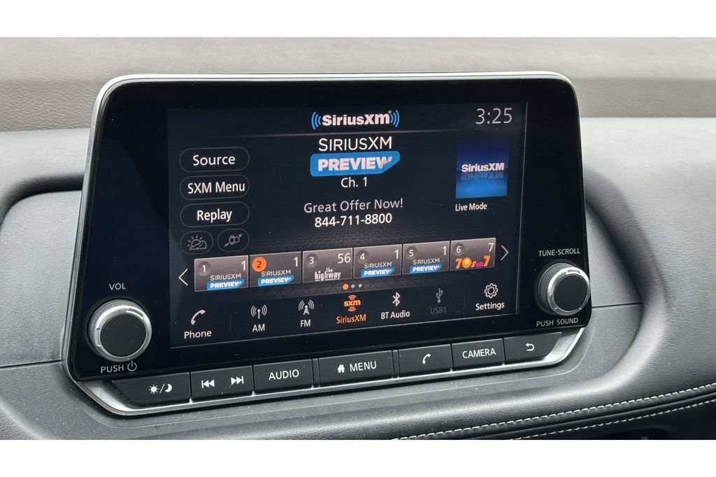 Used 2022 Nissan Rogue SV AWD/4WD image 17
