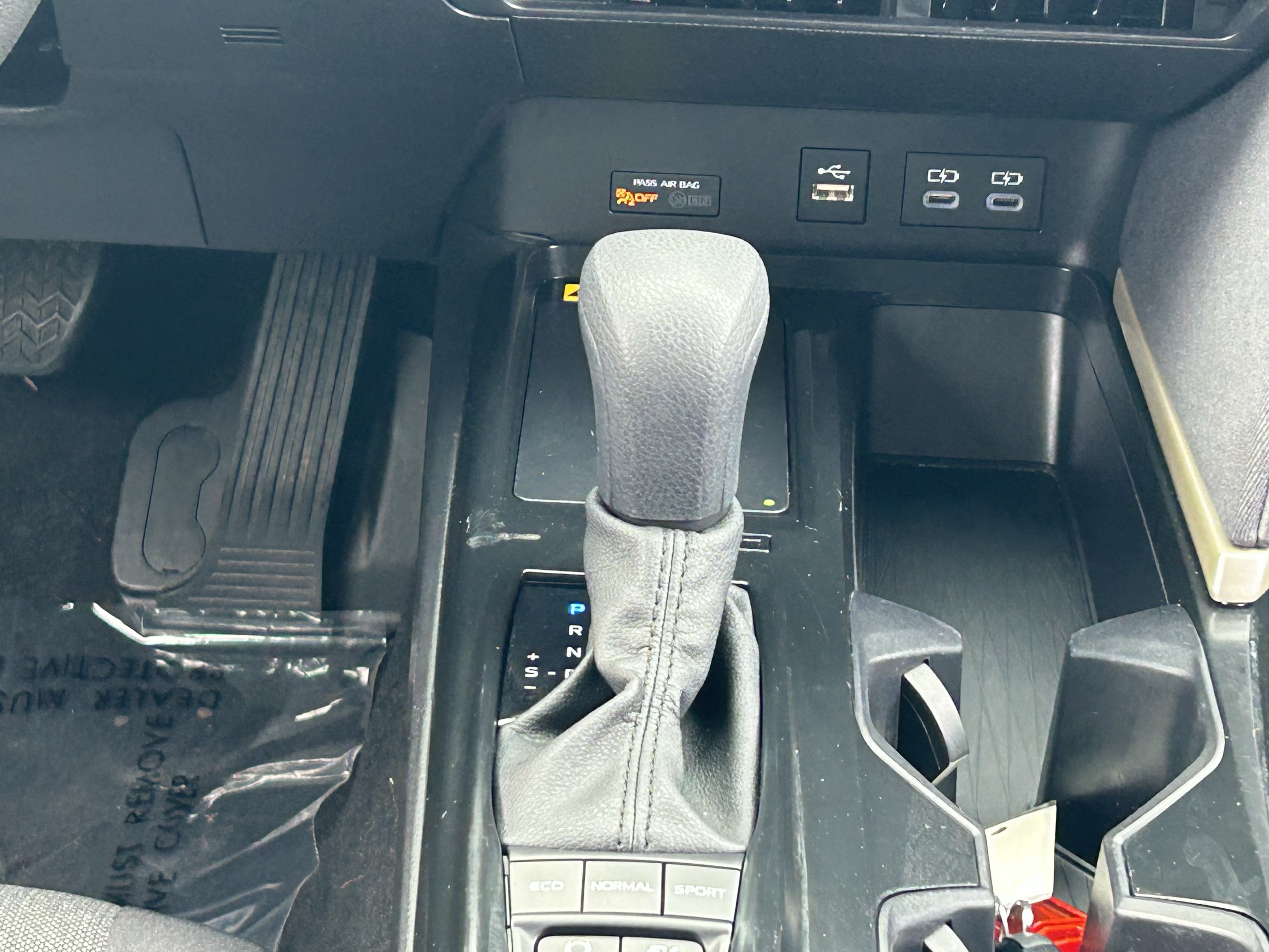 Used 2025 Toyota Camry LE FWD image 21