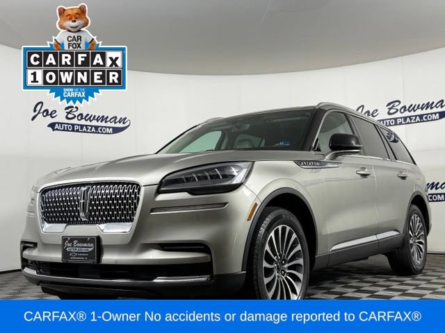 Used 2023 Lincoln Aviator AWD w/ Premium Package image 3