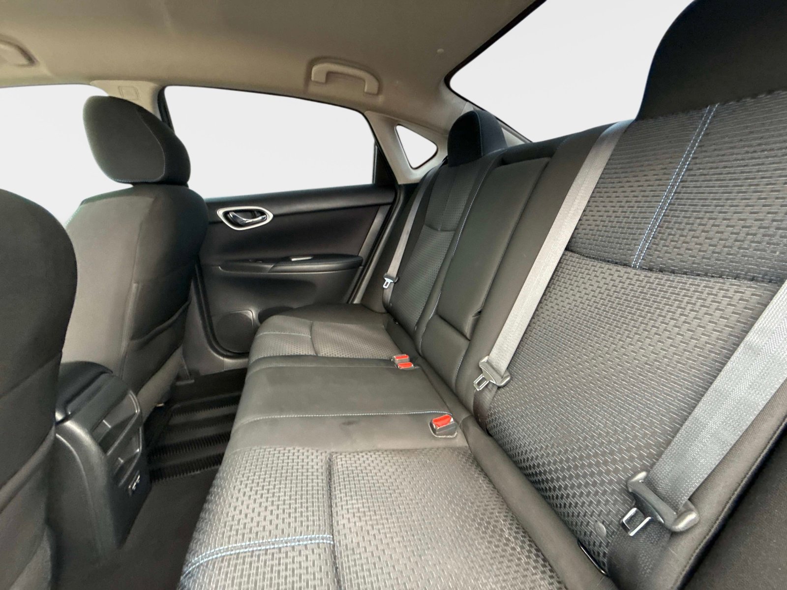 Used 2018 Nissan Sentra SR image 13