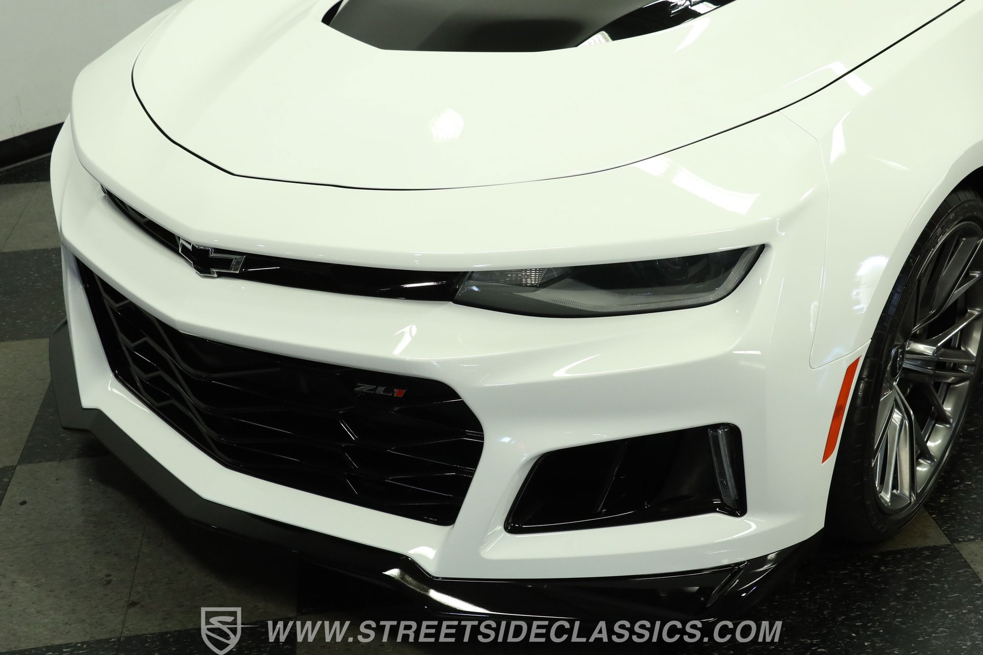 Used 2023 Chevrolet Camaro ZL1 RWD image 19