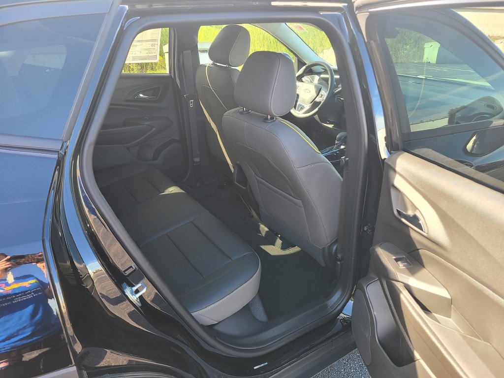 New 2026 Chevrolet Trax ACTIV w/ Driver Confidence Package FWD image 15