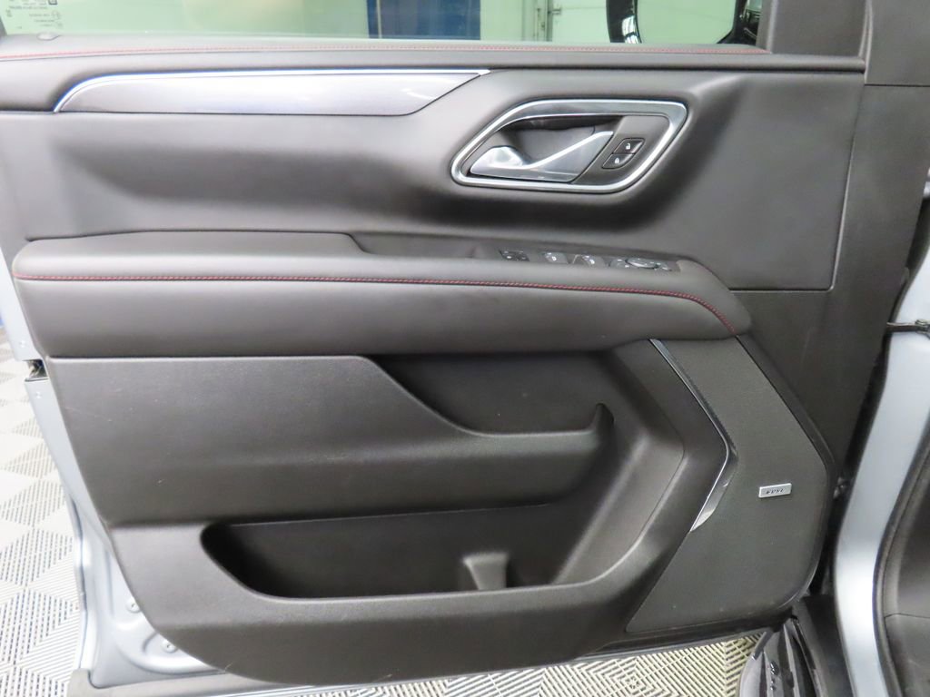 Used 2024 Chevrolet Suburban RST w/ Luxury Package image 70