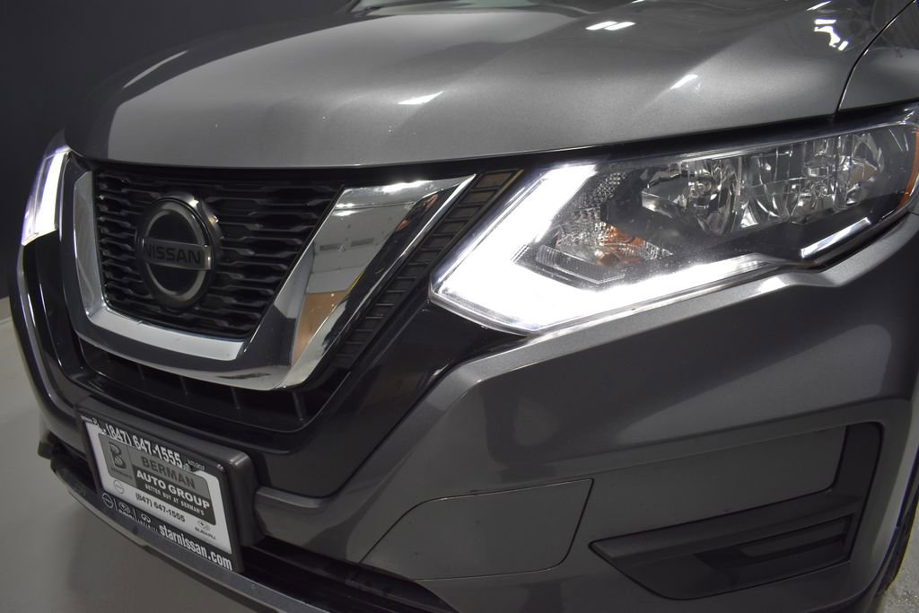 Used 2018 Nissan Rogue S AWD/4WD image 10