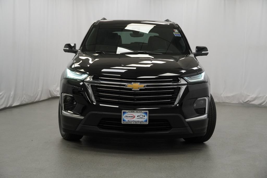 Used 2023 Chevrolet Traverse LT w/ Rear Camera Mirror Package AWD/4WD image 2