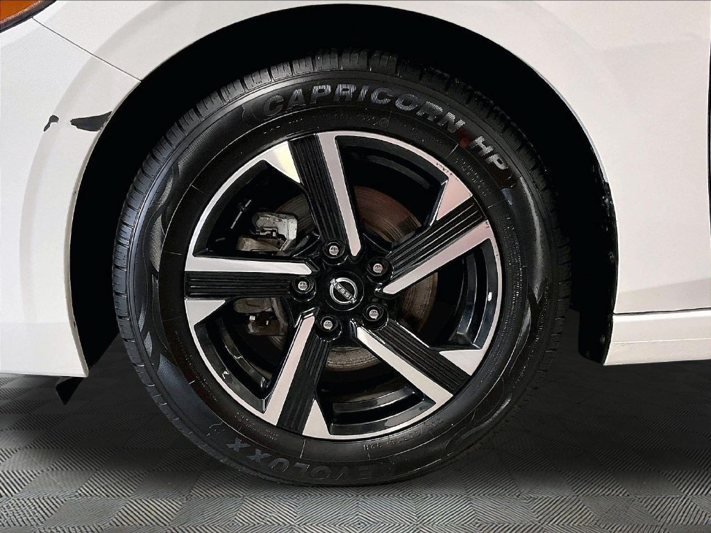 Certified 2024 Nissan Sentra SV FWD image 7