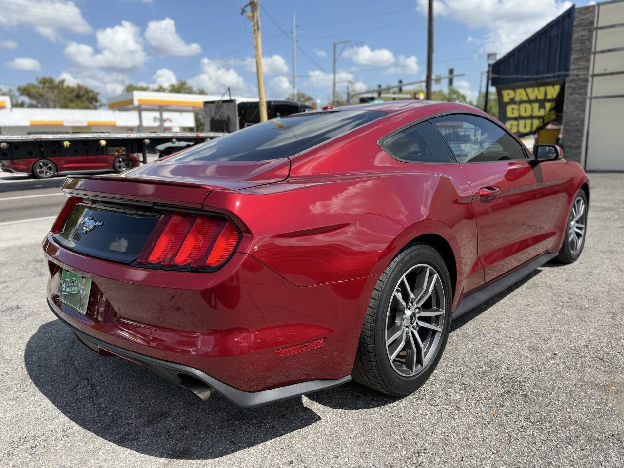 Used 2017 Ford Mustang Premium image 7