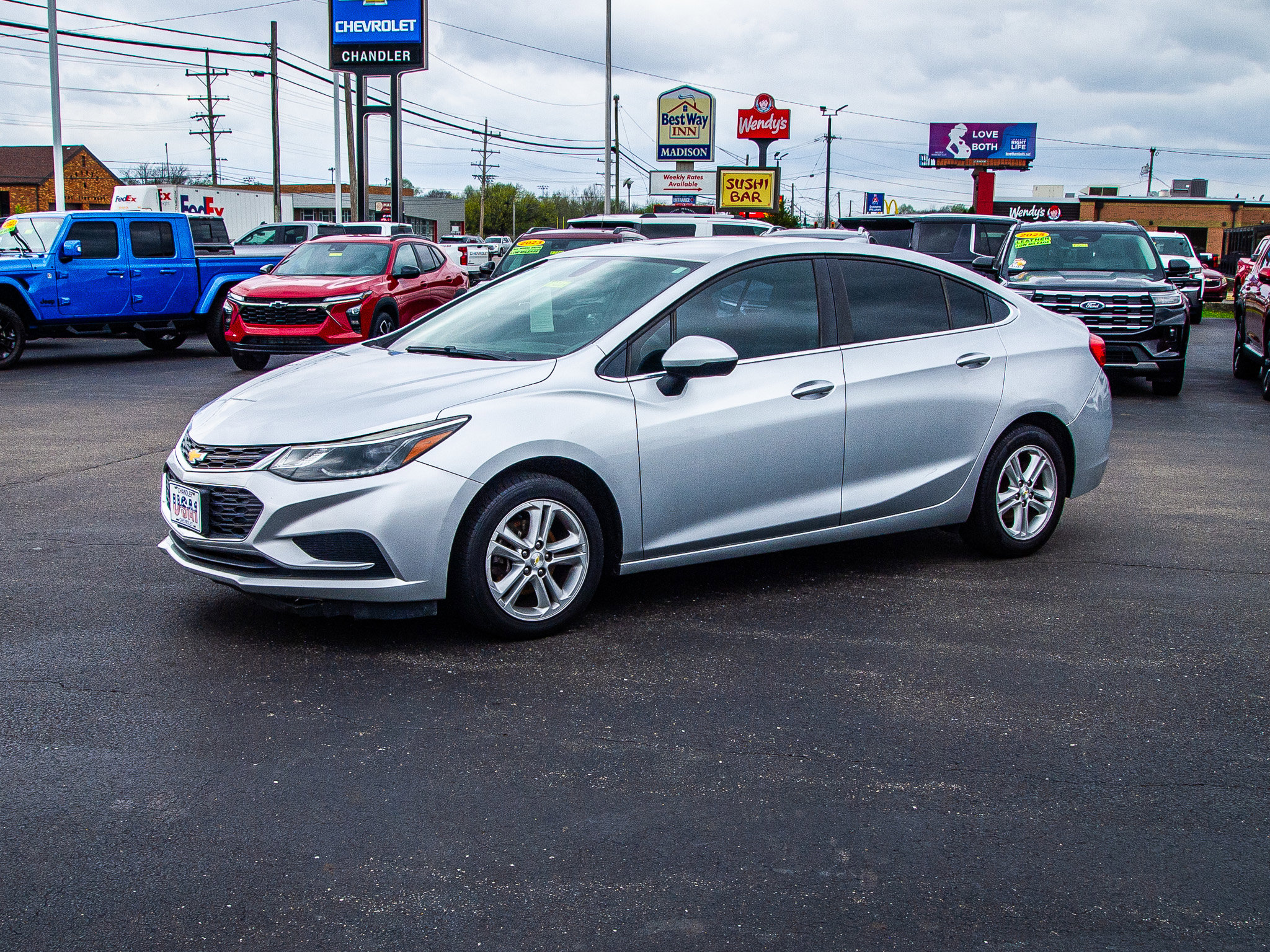 Used 2018 Chevrolet Cruze LT image 3