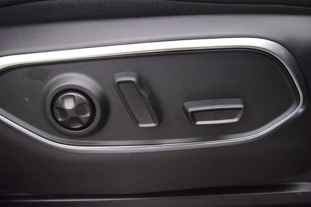 New 2026 Jeep Grand Wagoneer Limited AWD/4WD image 19