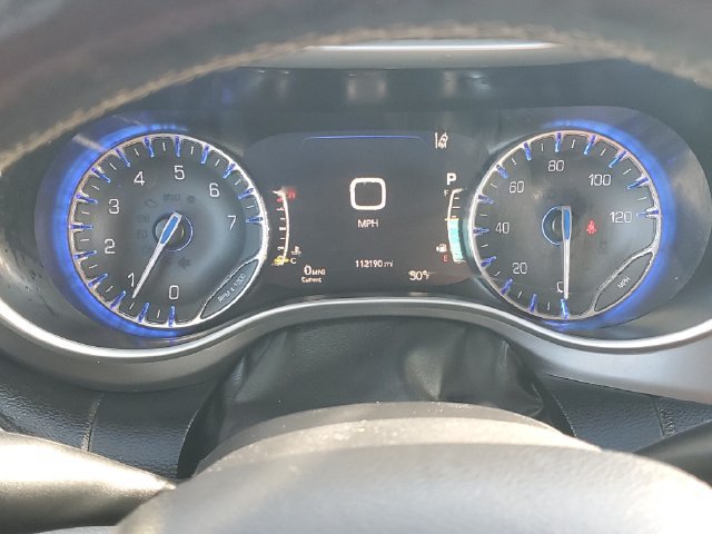 Used 2023 Chrysler Pacifica Touring-L FWD image 20