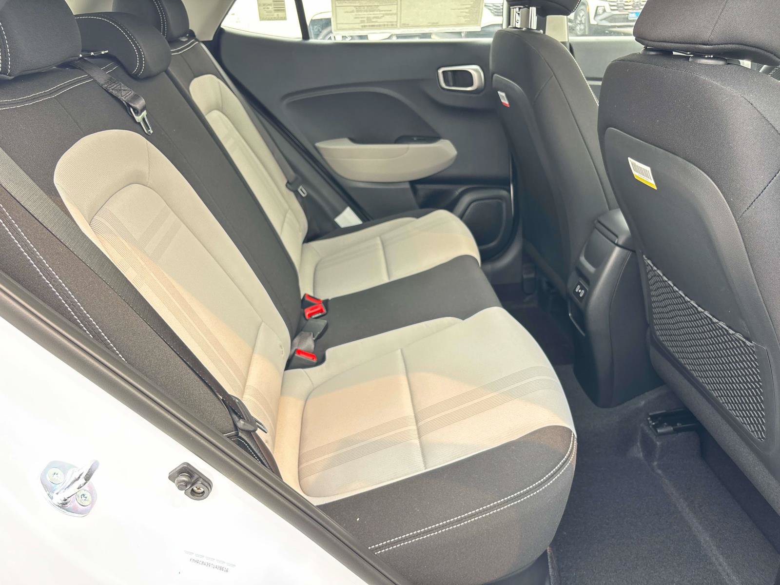 Used 2026 Hyundai Venue SEL FWD image 12