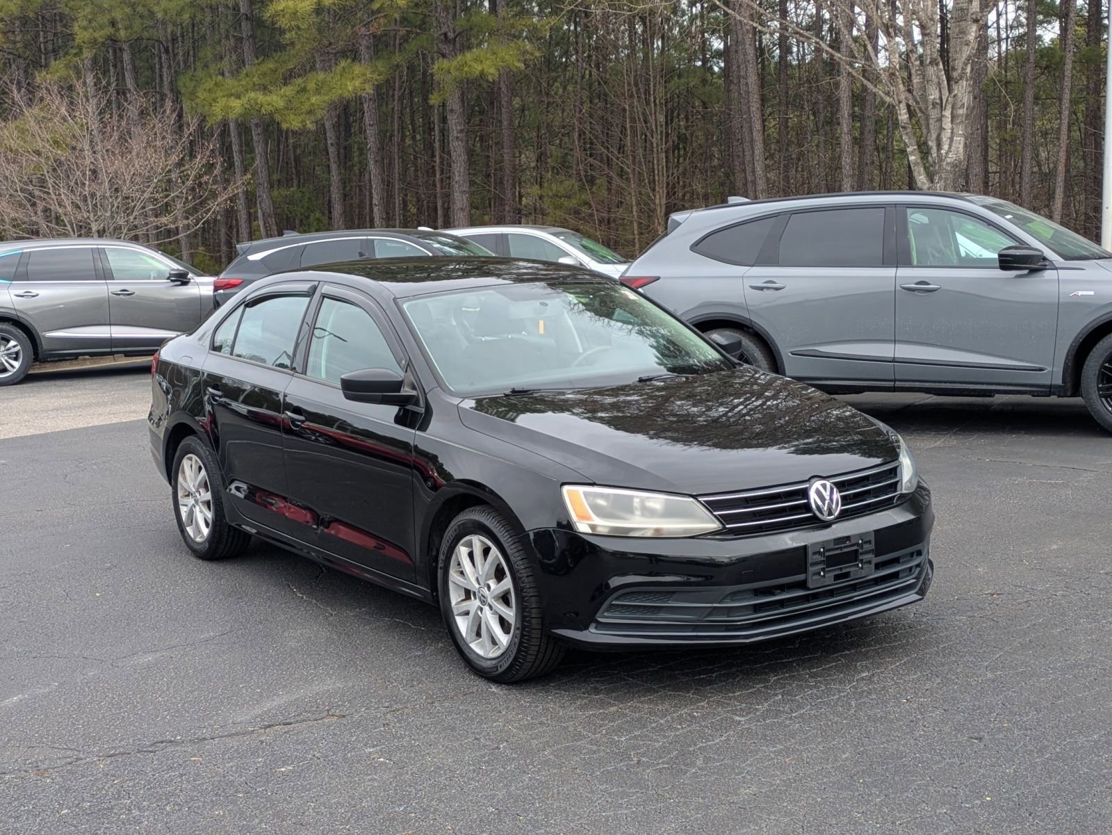 Used 2015 Volkswagen Jetta SE image 3
