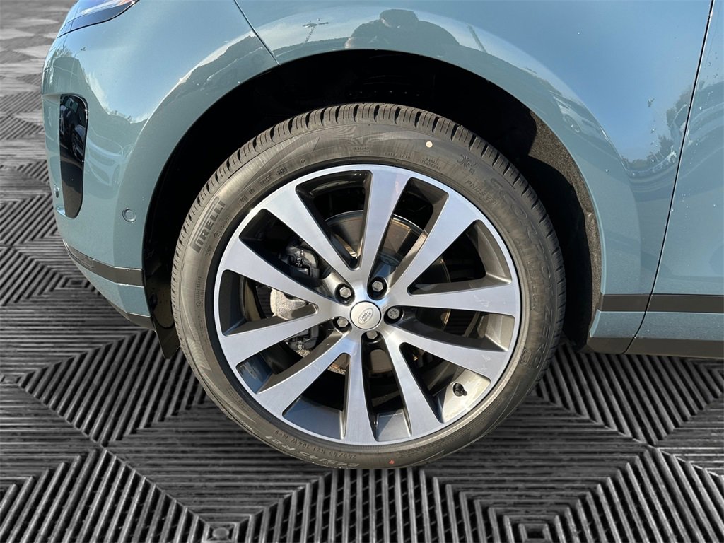 New 2025 Land Rover Range Rover Evoque S image 14