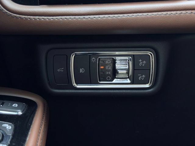 Certified 2023 Lincoln Aviator Reserve w/ Equipment Group 201A AWD/4WD image 37