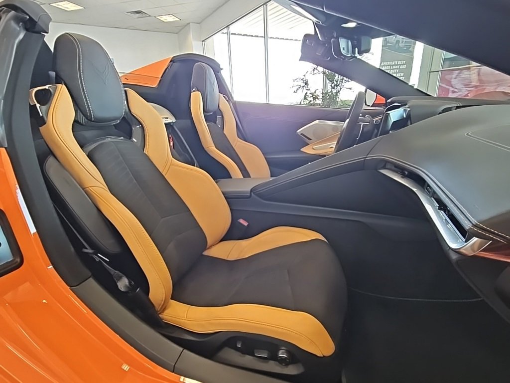 Used 2023 Chevrolet Corvette Stingray Preferred Conv w/ 2LT image 21