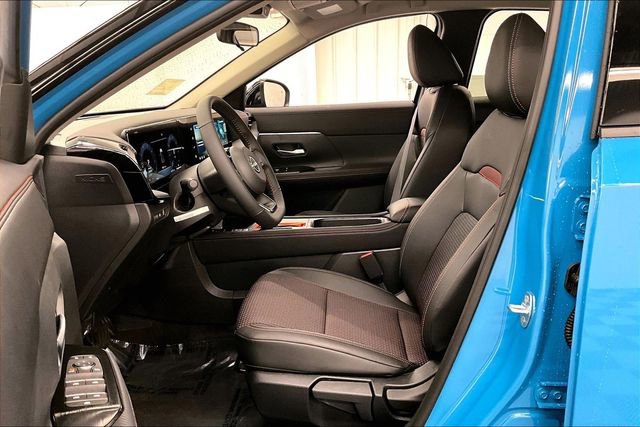 New 2026 Nissan Kicks SR w/ Cold Weather Package image 10