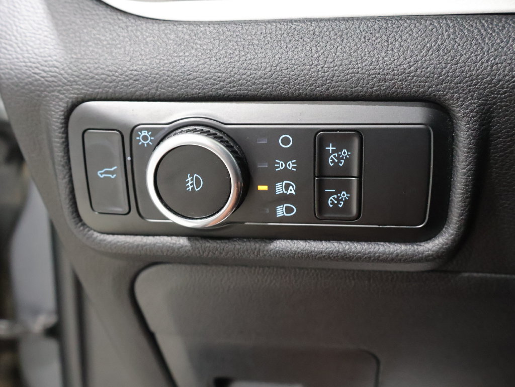 Used 2024 Ford Explorer XLT w/ Equipment Group 202A AWD/4WD image 34
