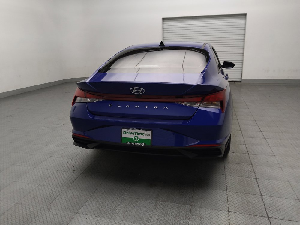 Used 2023 Hyundai Elantra SEL w/ Convenience Package FWD image 7