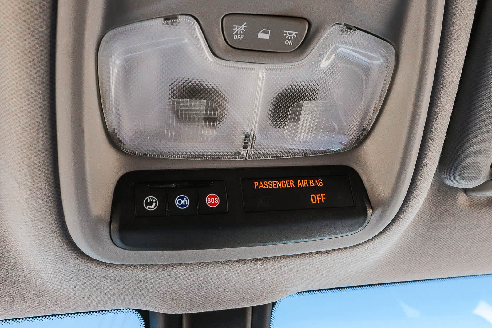 Used 2017 Chevrolet Bolt LT FWD image 33