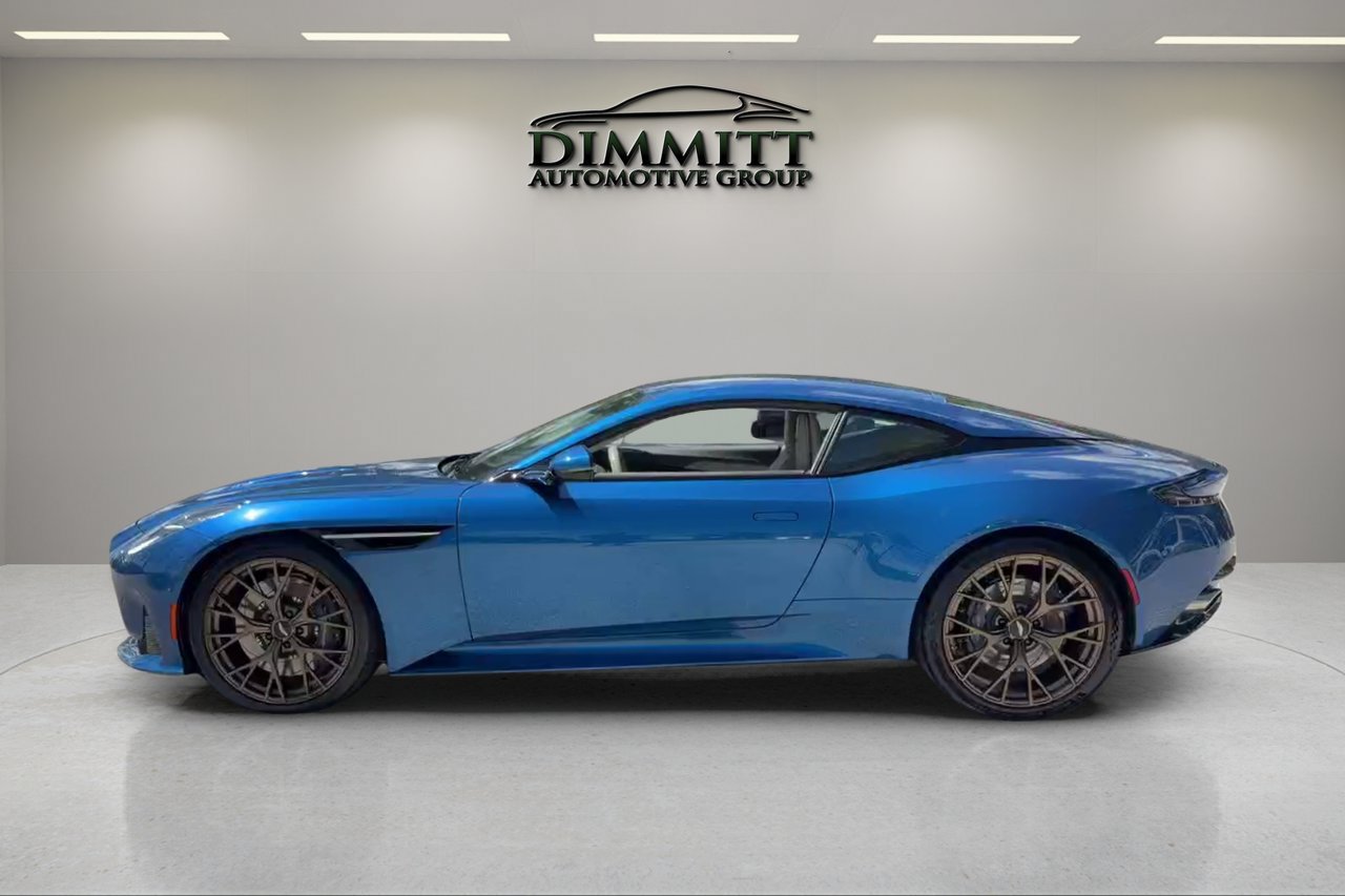 Used 2024 Aston Martin DB12 Coupe RWD image 2