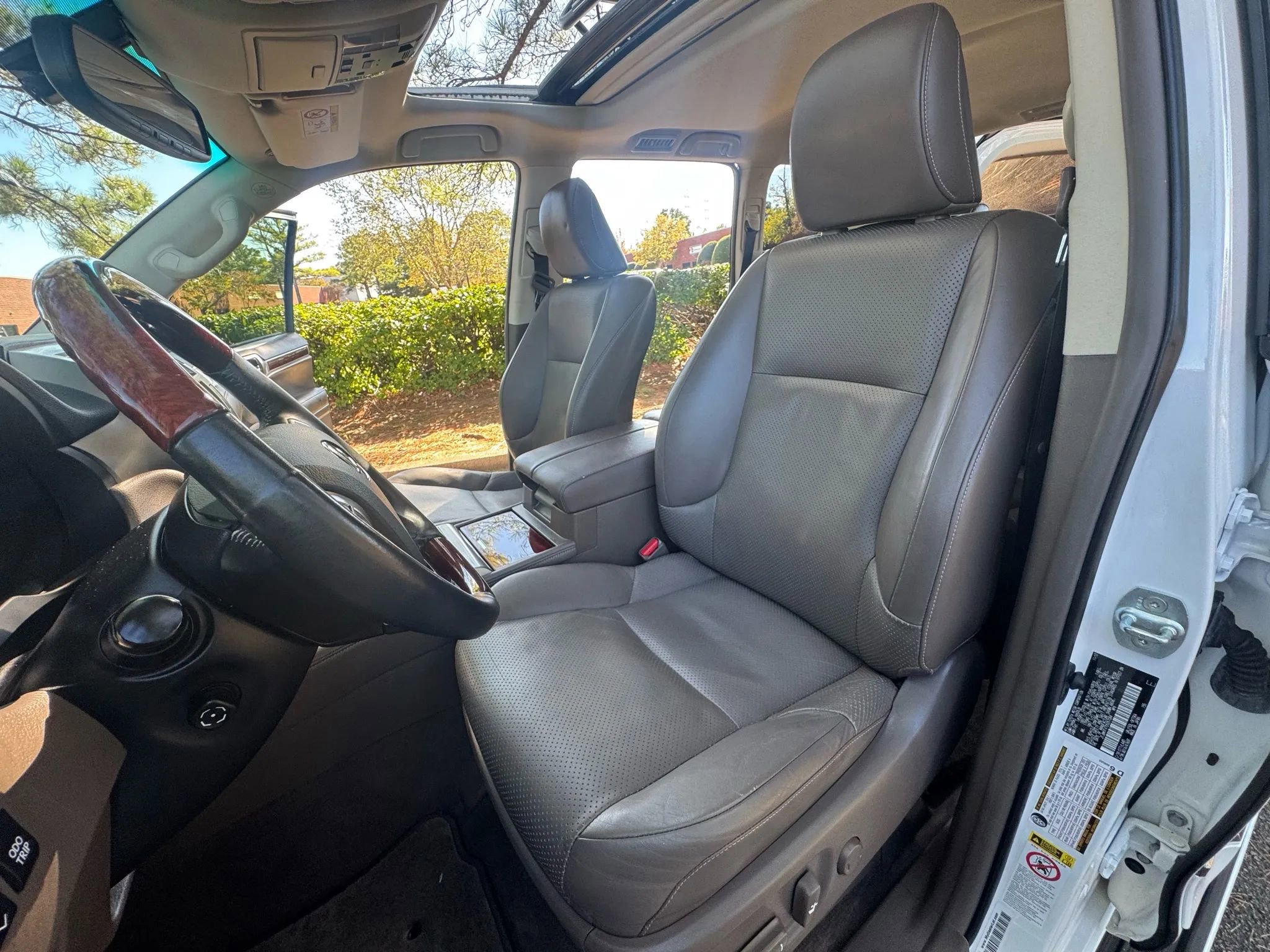 Used 2013 Lexus GX 460 image 11