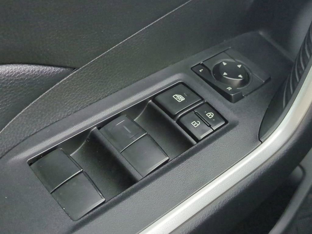 Used 2021 Toyota RAV4 XLE image 30