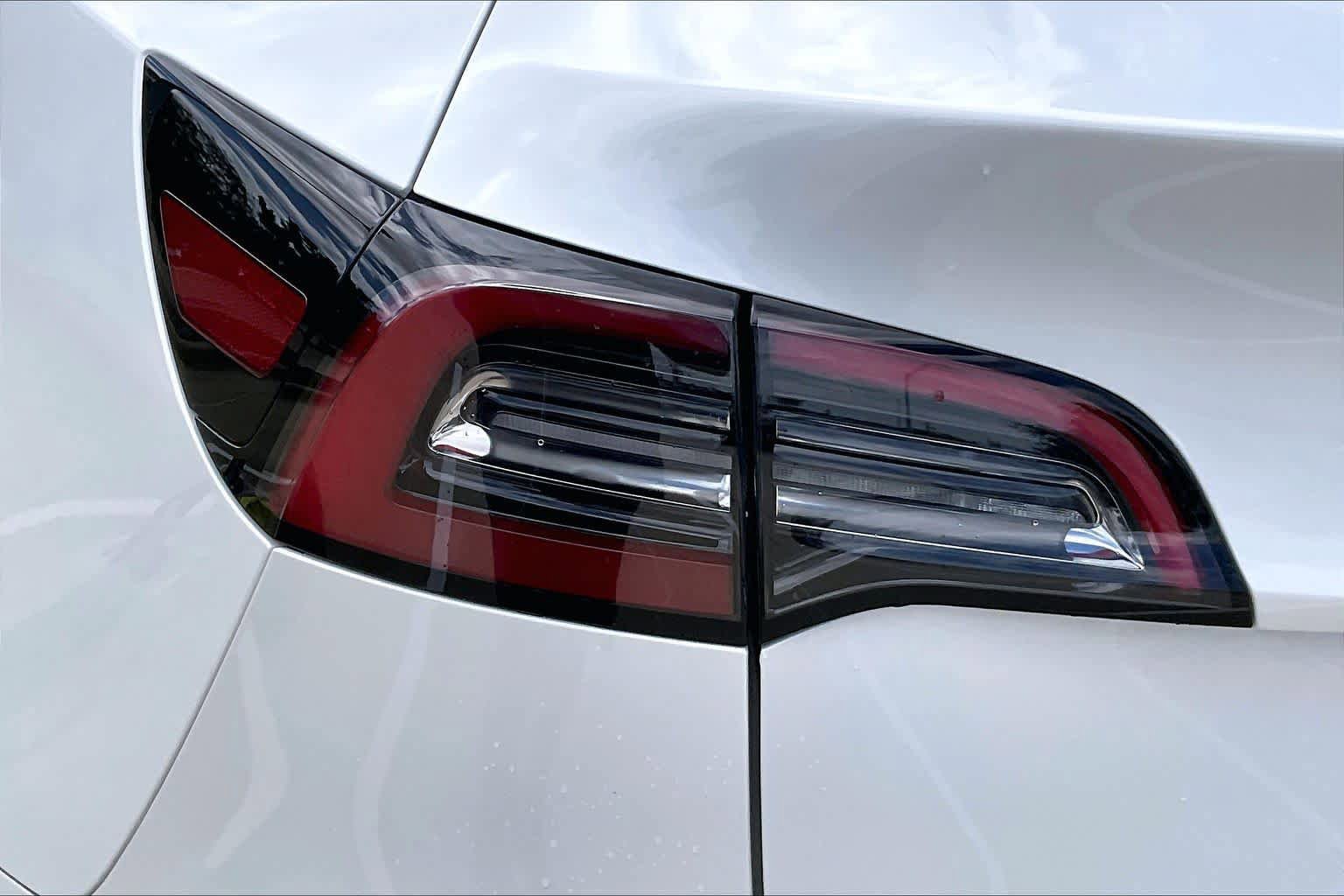 Used 2023 Tesla Model Y AWD image 26