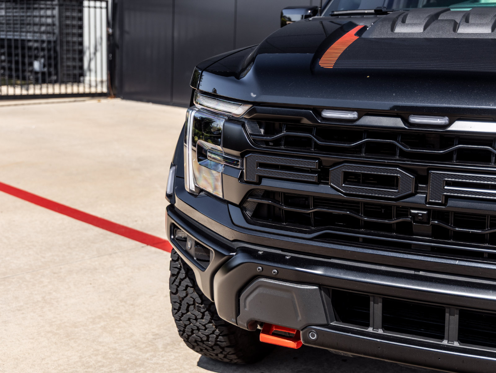 Used 2026 Ford F150 Raptor w/ Equipment Group 803A Raptor R AWD/4WD image 22