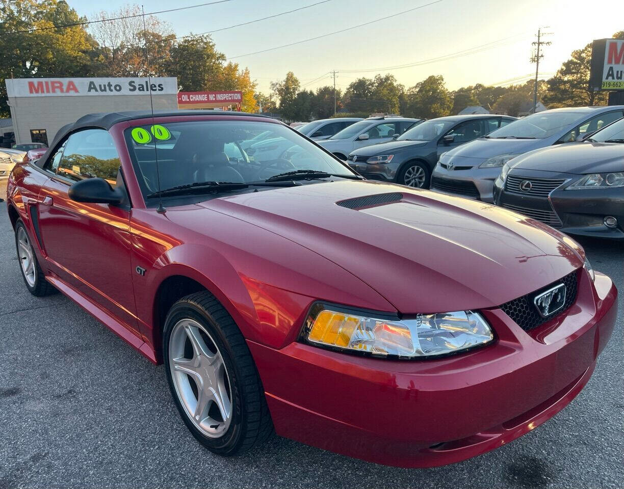 Used 2000 Ford Mustang GT RWD image 2