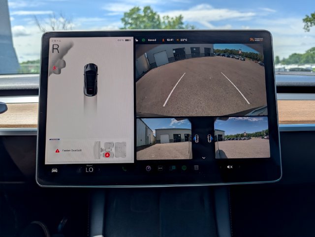 Used 2023 Tesla Model Y Long Range AWD/4WD image 28