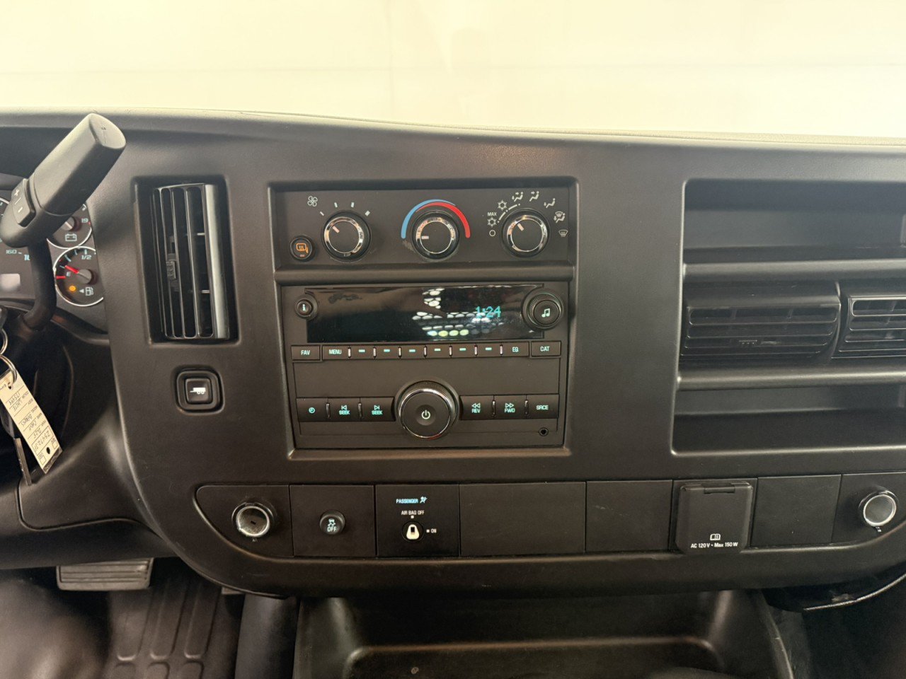 Used 2025 Chevrolet Express 2500 w/ Driver Convenience Package RWD image 19