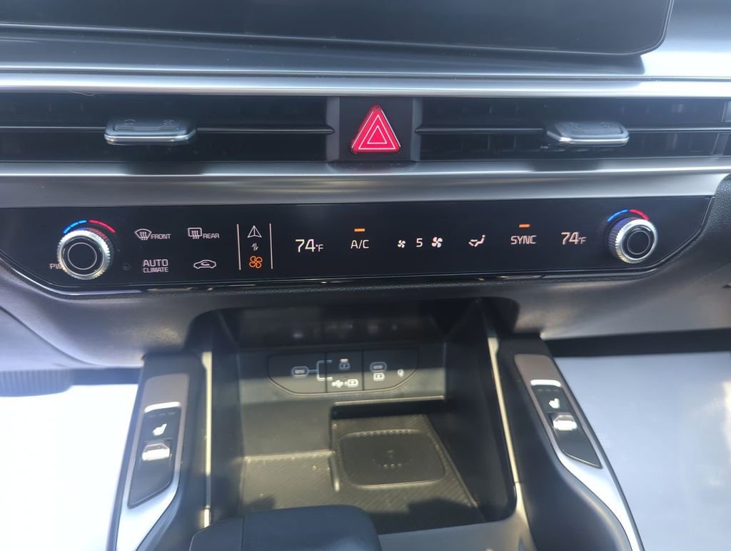 Used 2025 Kia Sorento EX w/ Panoramic Sunroof Package FWD image 26