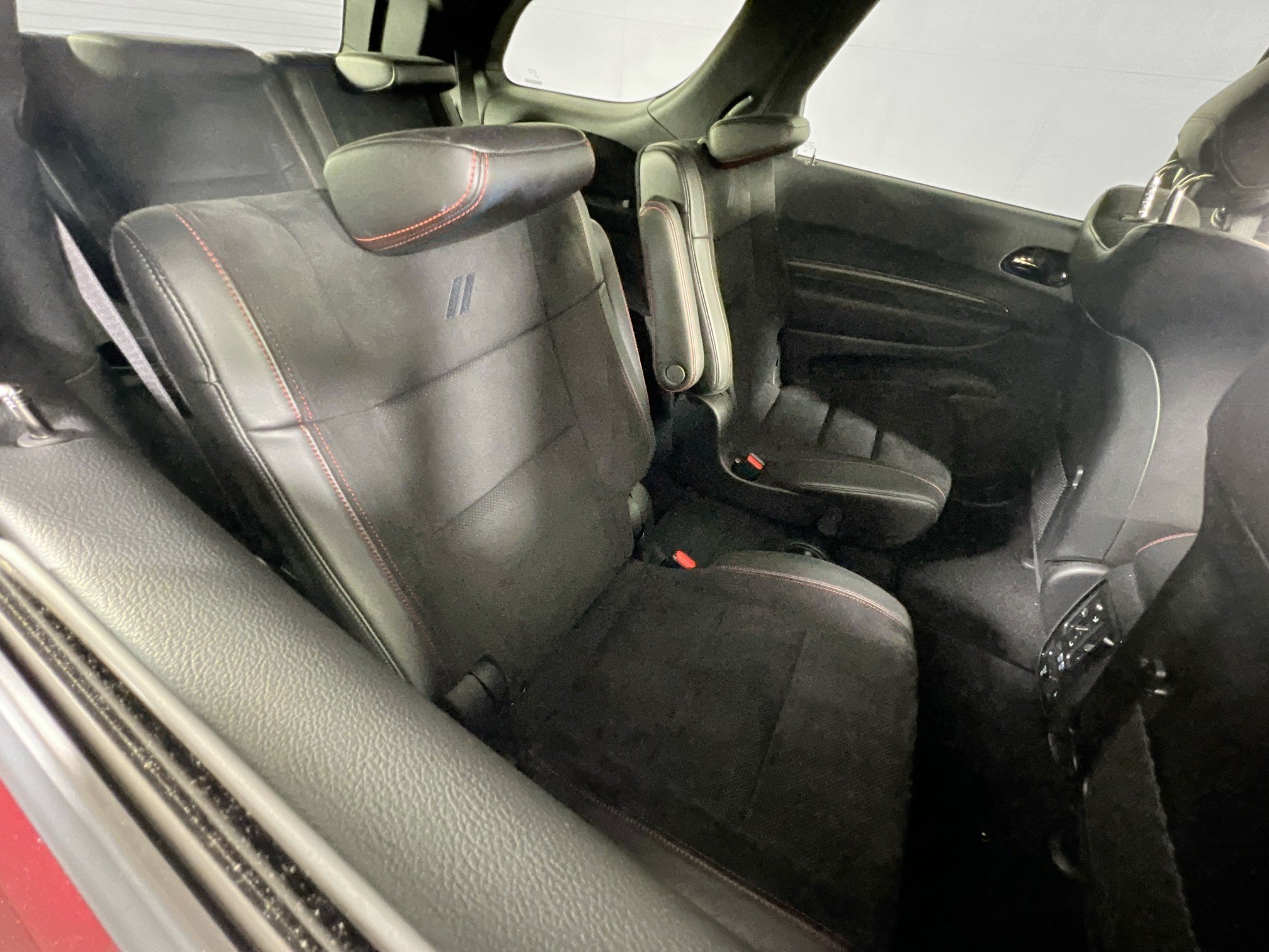 Used 2023 Dodge Durango R/T w/ Tow 'N Go Package AWD/4WD image 28
