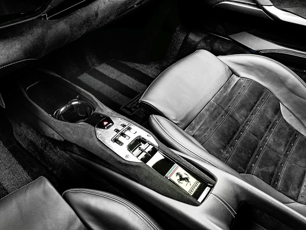 Used 2024 Ferrari 296 GTB RWD image 11