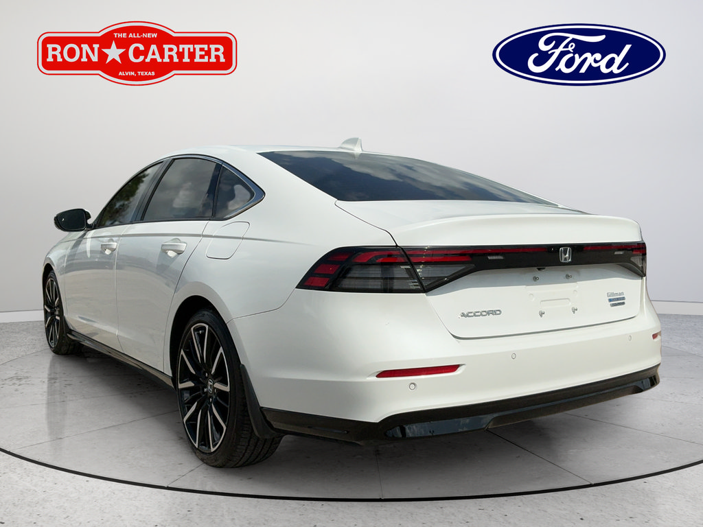 Used 2024 Honda Accord Touring image 4