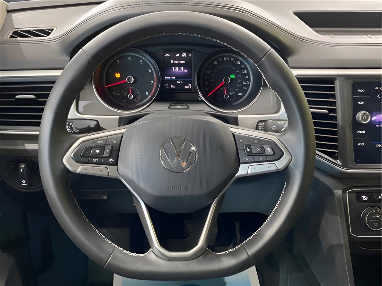 Used 2021 Volkswagen Atlas SE w/ Panoramic Sunroof Package image 21