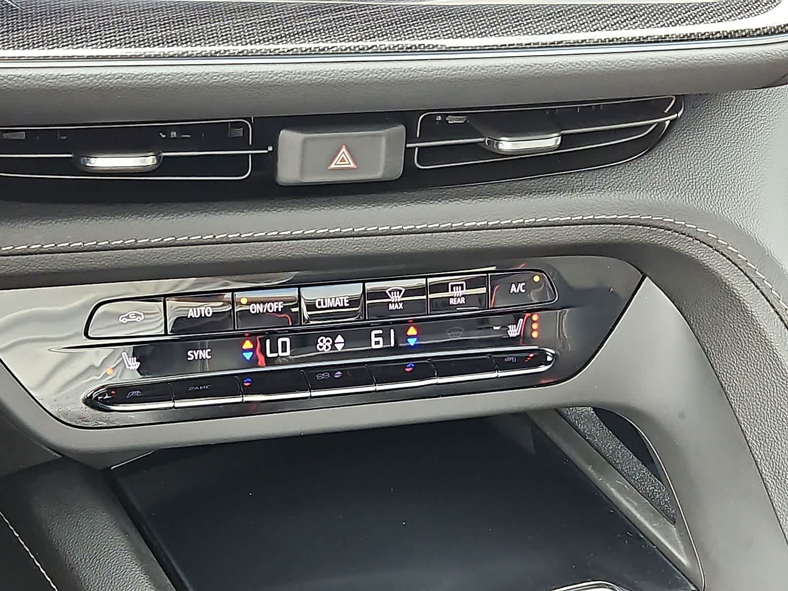 Used 2022 Buick Envision Essence w/ Technology Package II FWD image 24