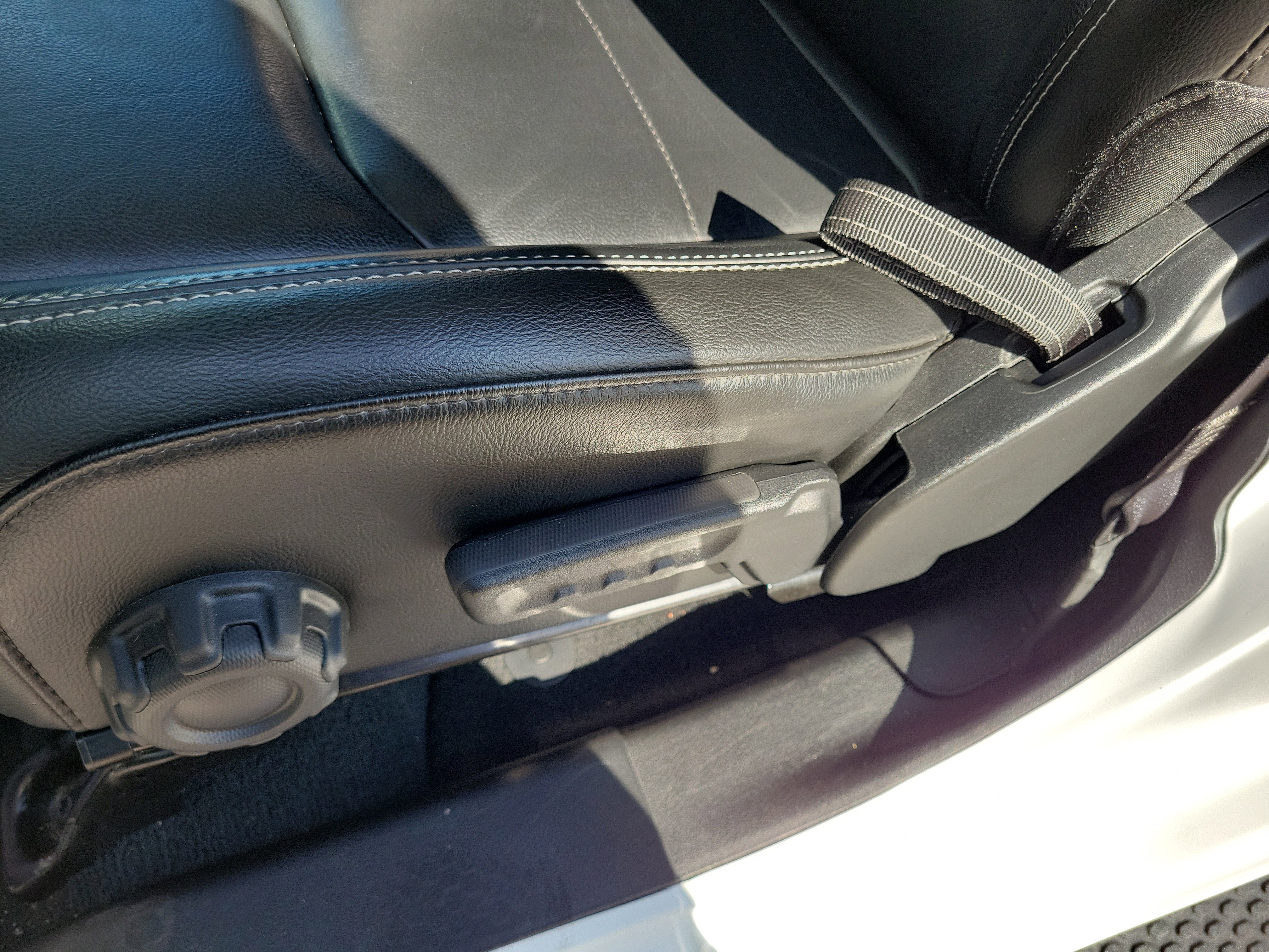 Used 2022 Jeep Wrangler Unlimited Sahara image 11