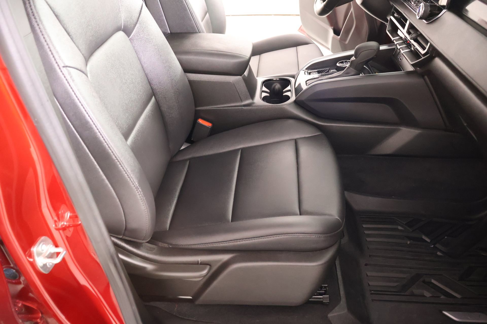 Used 2025 Chevrolet Colorado Trail Boss AWD/4WD image 14
