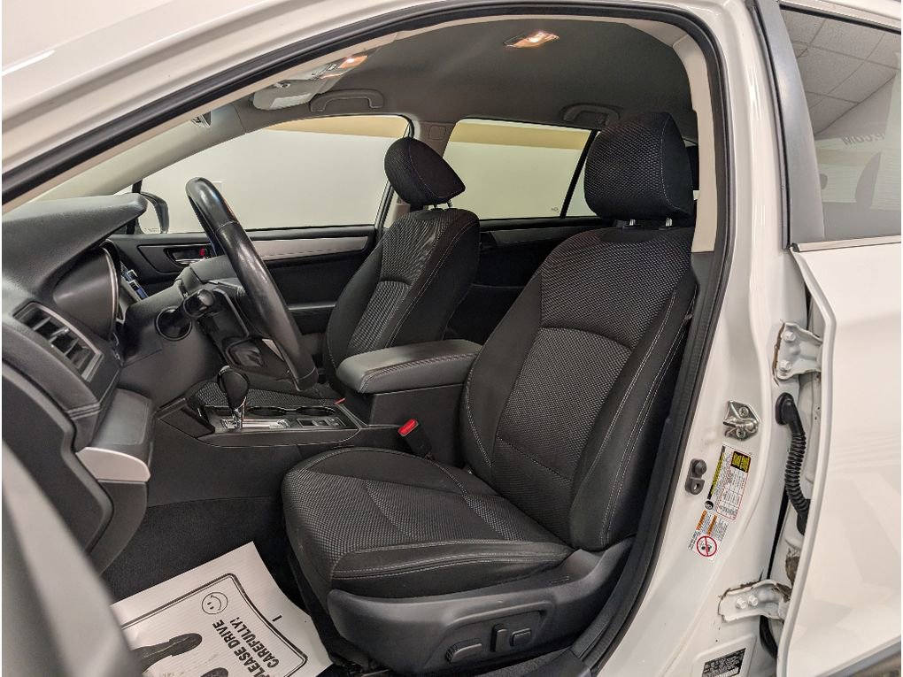 Used 2019 Subaru Outback 2.5i Premium image 7